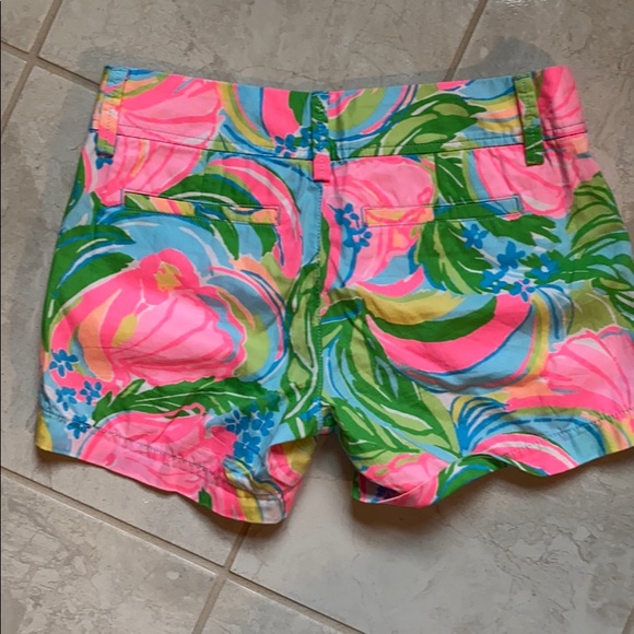 Lilly Pulitzer Shorts - Picture 2 of 4